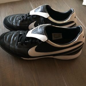 Nike Tiempo Turf Soccer Shoes